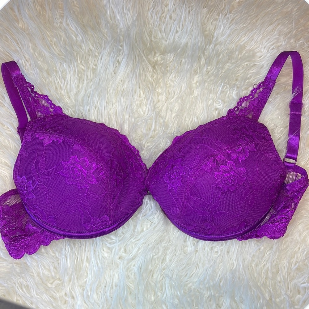 Fredricks of Hollywood extreme push-up bra